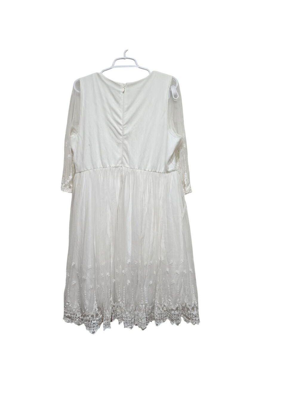 Torrid White Embroidered Tulle Fit & Flare Midi Dress Size 16 - Picture 2 of 15